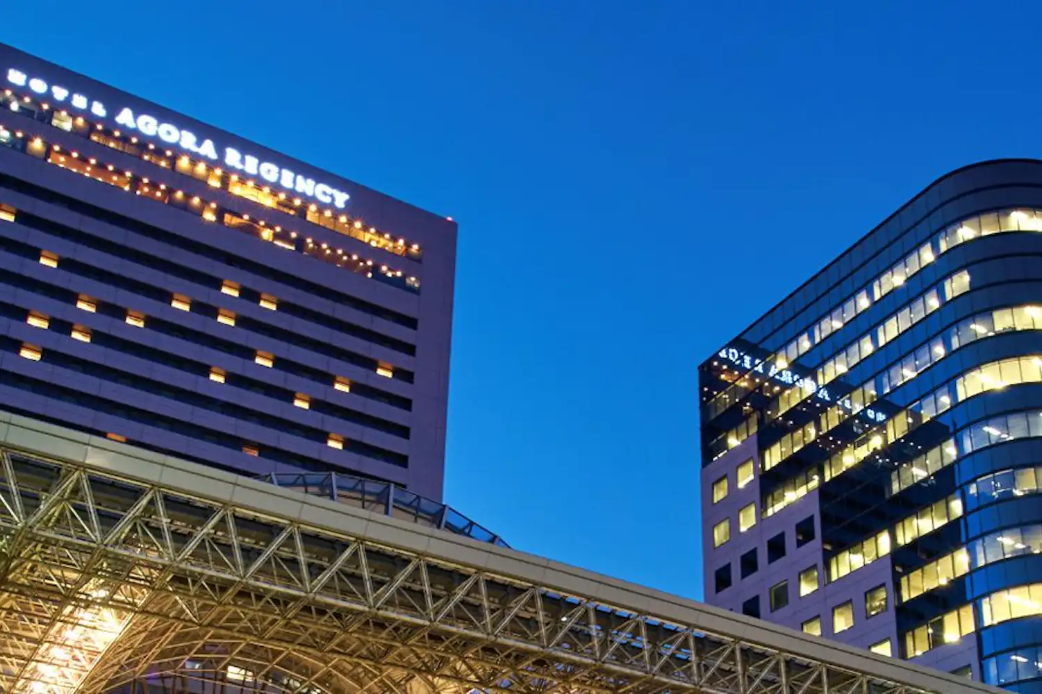 Tampilan luar gedung