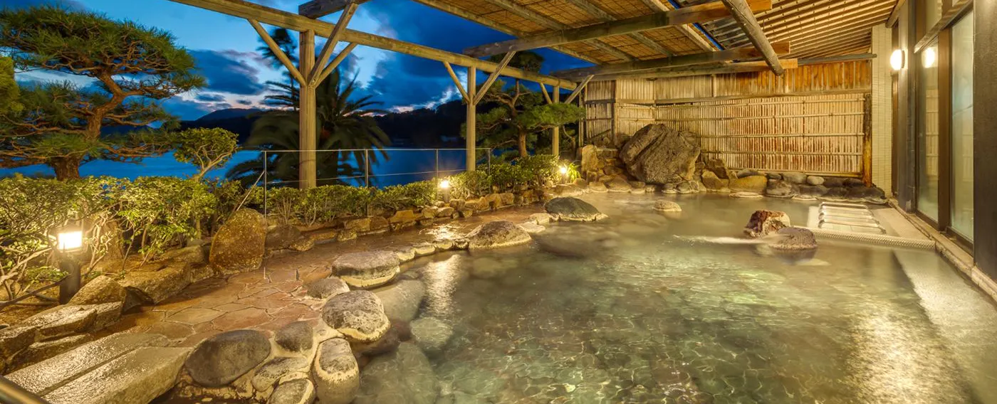 ชมวิวที่งดงามพร้อมฟังเสียงคลื่น.