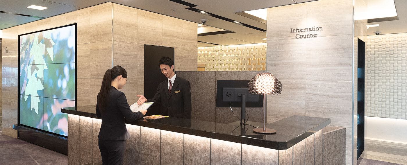 Front Desk & Lobby