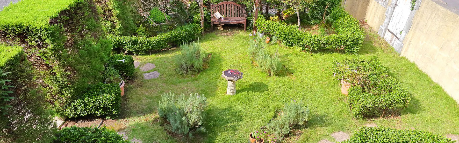 別邸 石の家 伊豆高原 ペットと泊まれる全室露天付き客室の宿