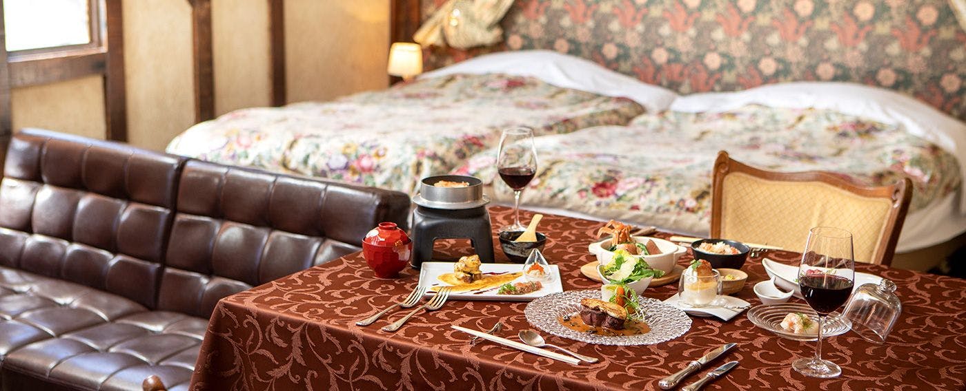 객실 식사의 예