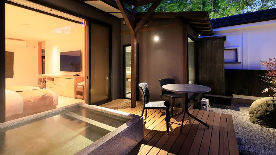 Kawaguchiko Onsenji Yumedono Ryokan with Open-Air Bath
