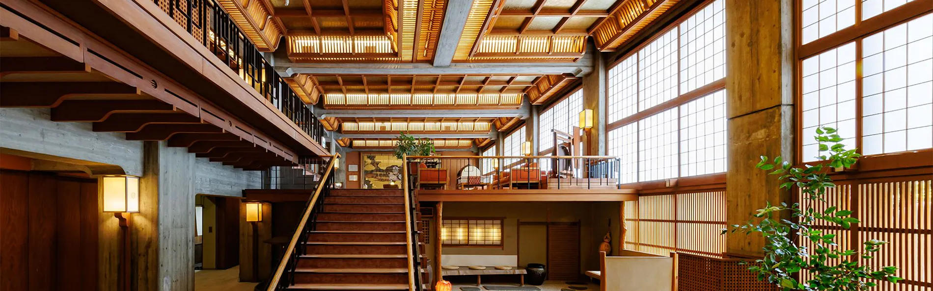 信州湯田中温泉 よろづや