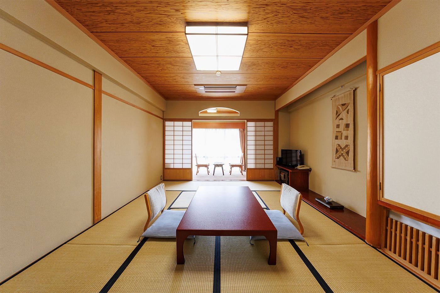 信州湯田中温泉 よろづや - 宿泊予約 - 一休.com