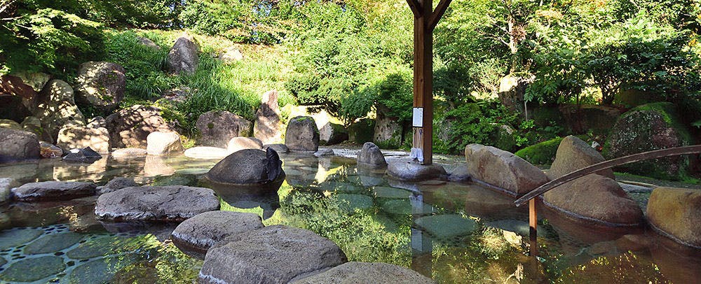 น้ำพุร้อนและอ่างอาบน้ำ