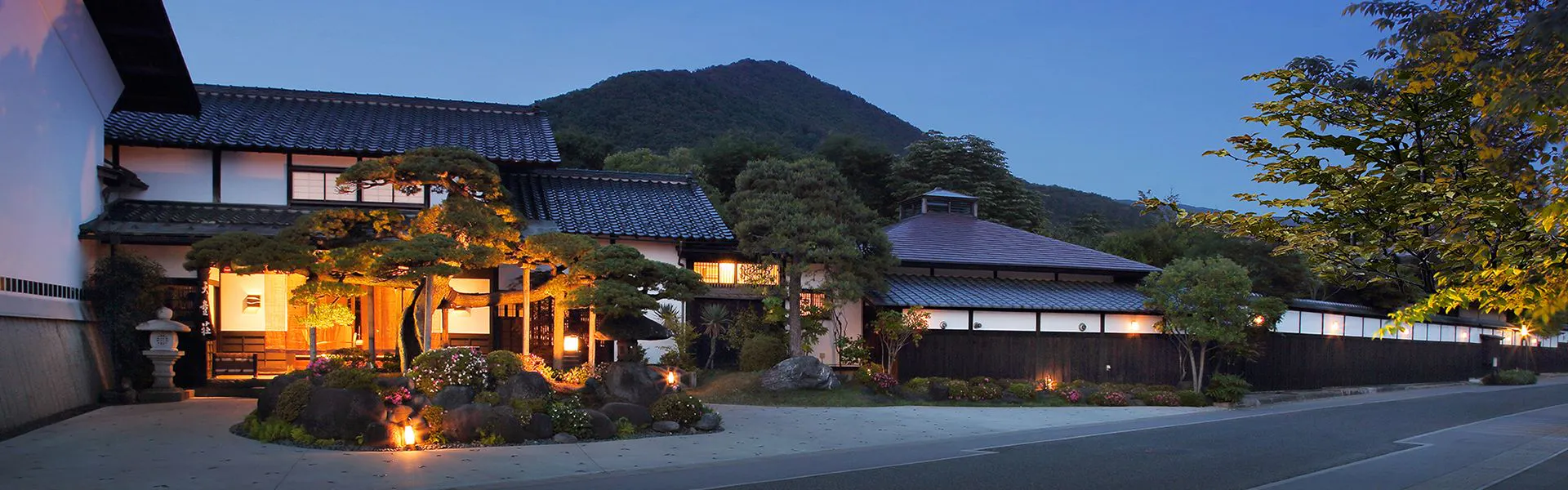 天童荘
