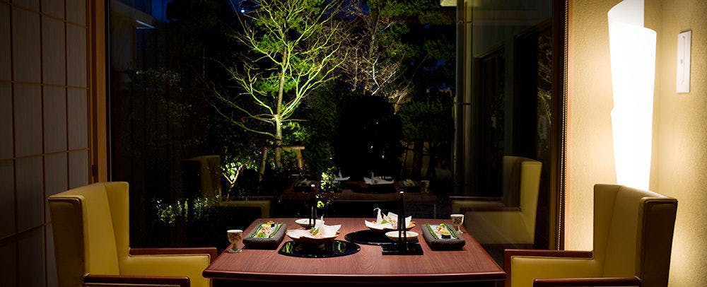 別邸 朧月夜 - 宿泊予約 - 一休.com