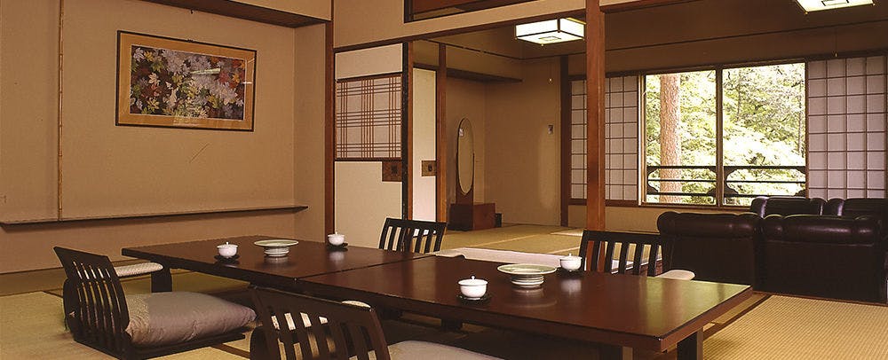 "Yuzashiki of Four Seasons" Musashino Annex