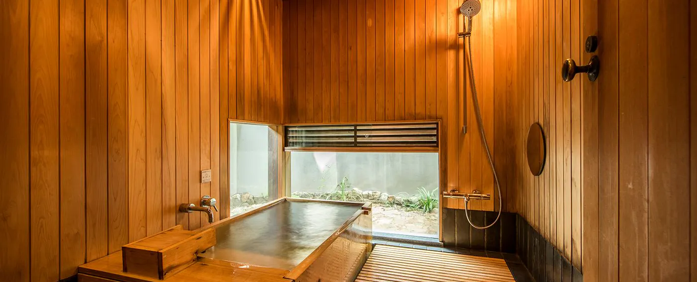 クラブエリア 温泉付離れ 特別室 竹翠亭(客室風呂)