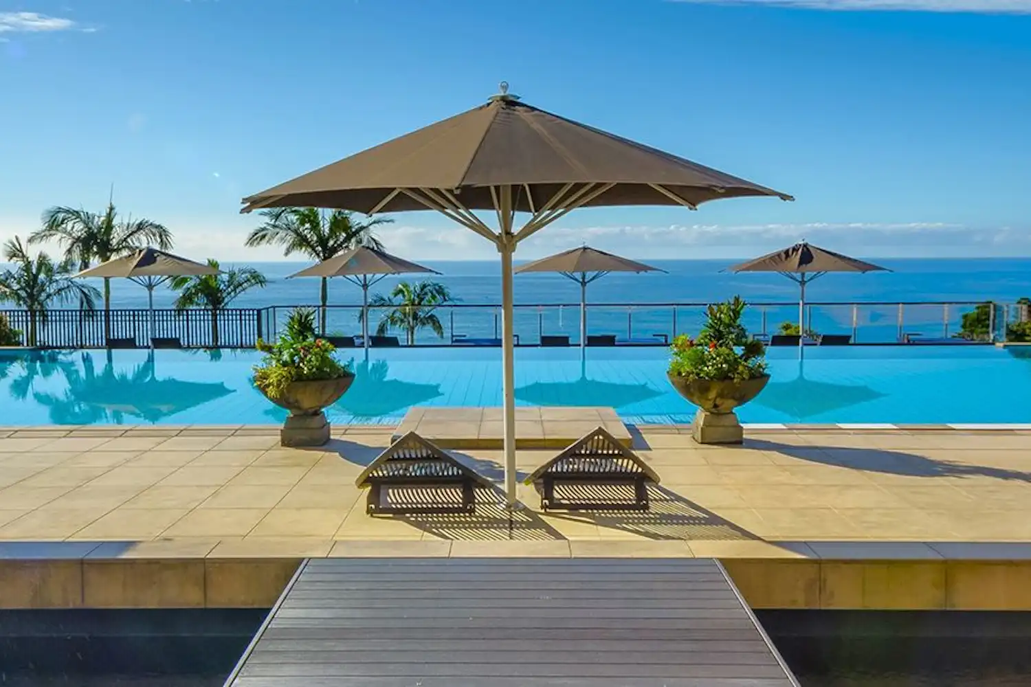 สระว่ายน้ำ