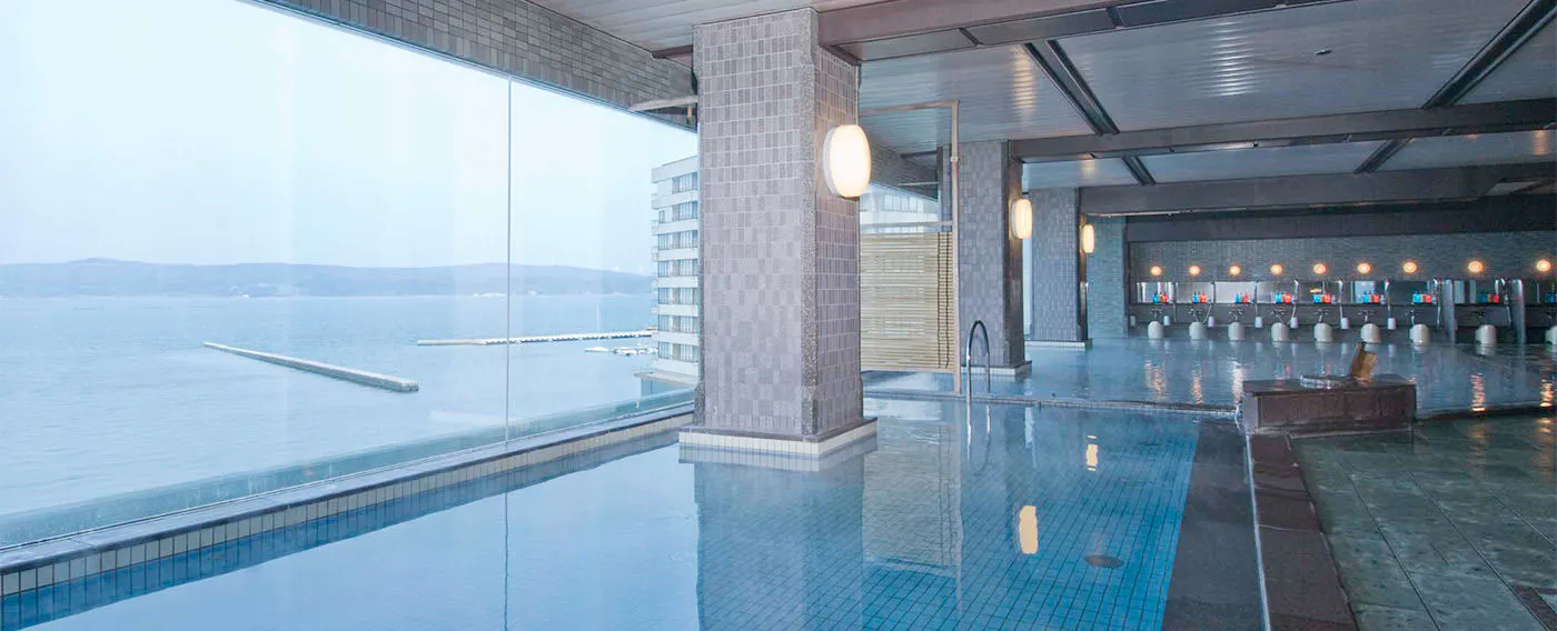 น้ำพุร้อนและอ่างอาบน้ำ