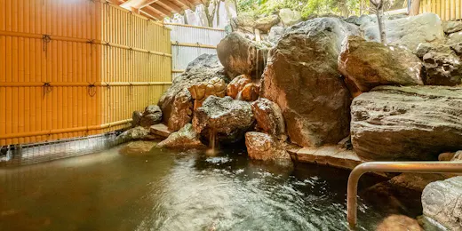 伝統旅館のぬくもり 灰屋
