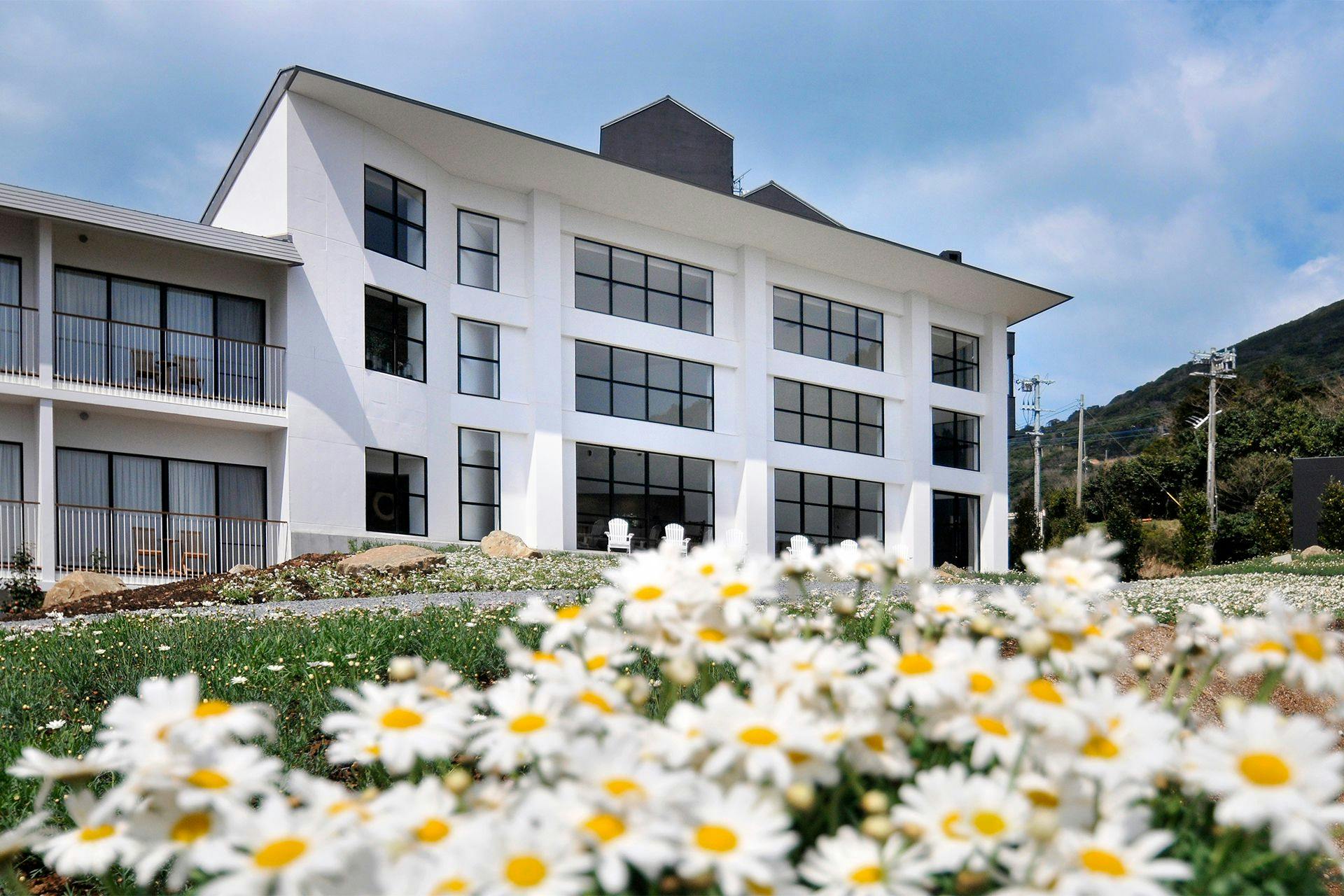 ภายนอกอาคาร