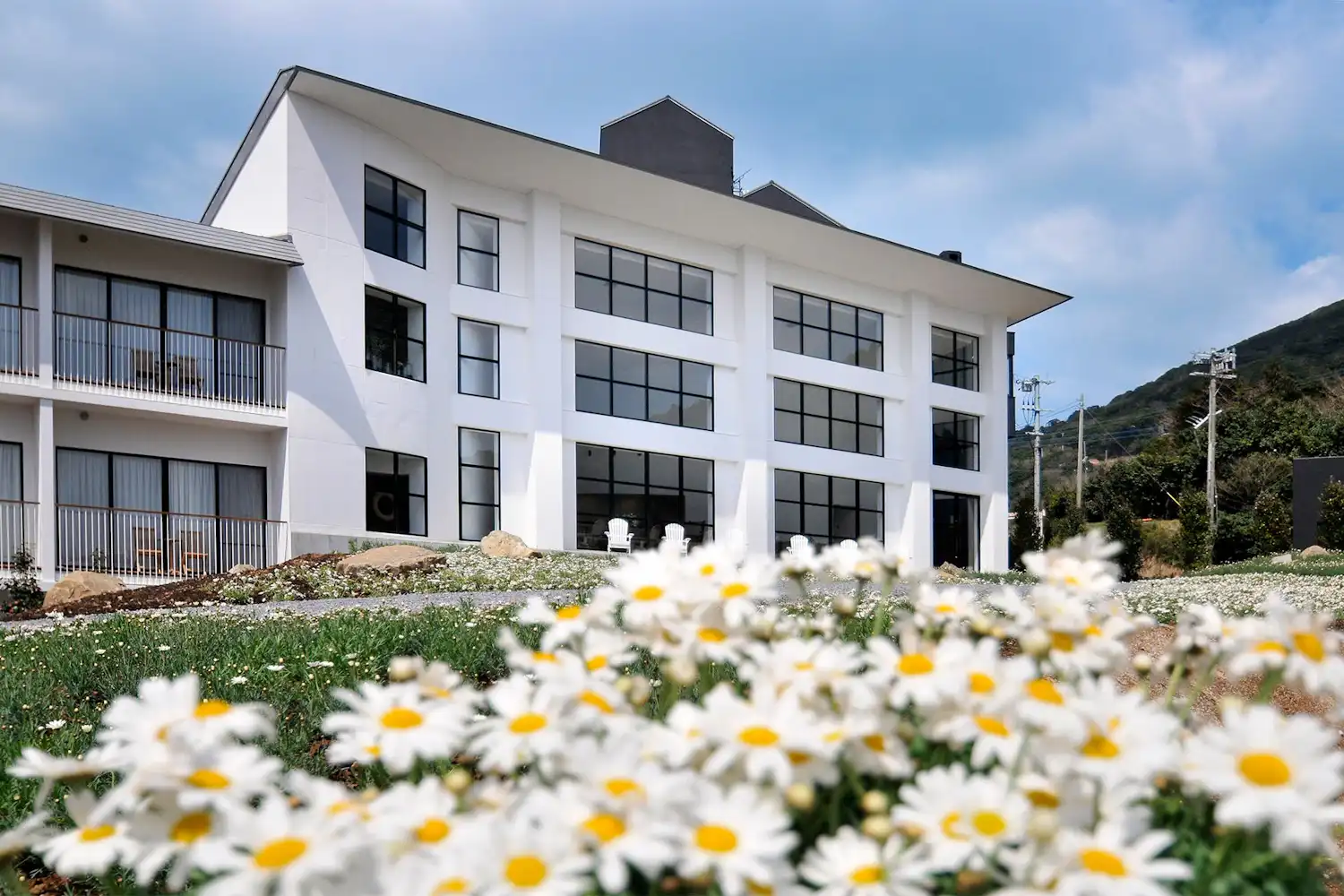 ภายนอกอาคาร