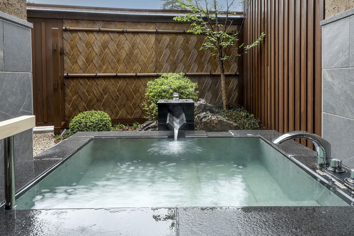 橋津屋　別邸　月代