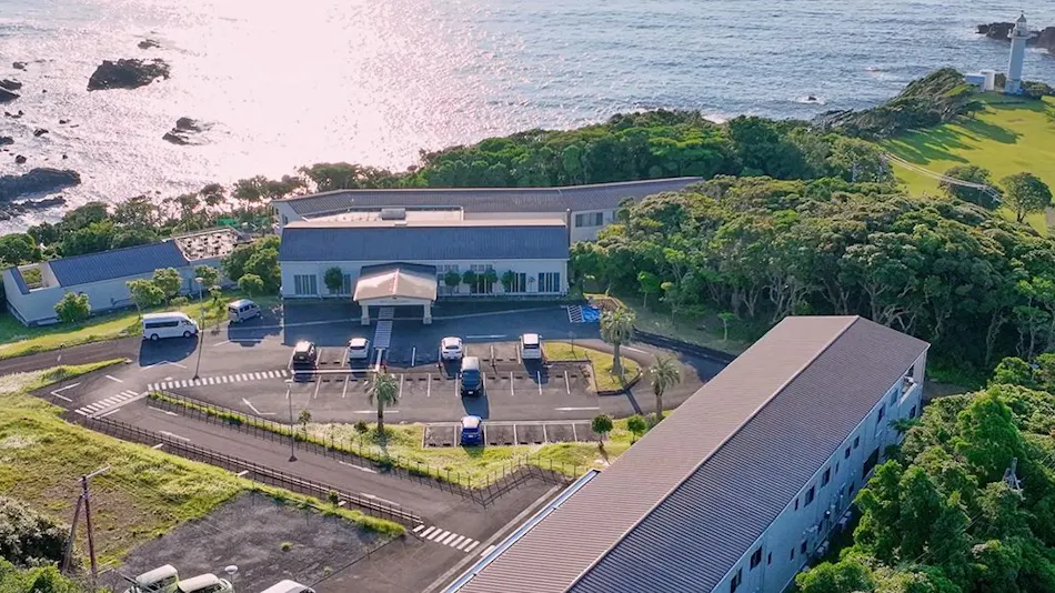 HOTEL HOLISTIC RESORT