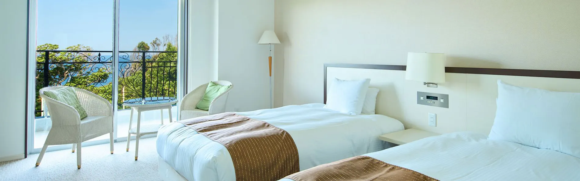 HOTEL HOLISTIC RESORT