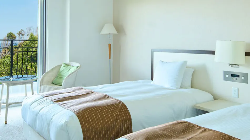 HOTEL HOLISTIC RESORT