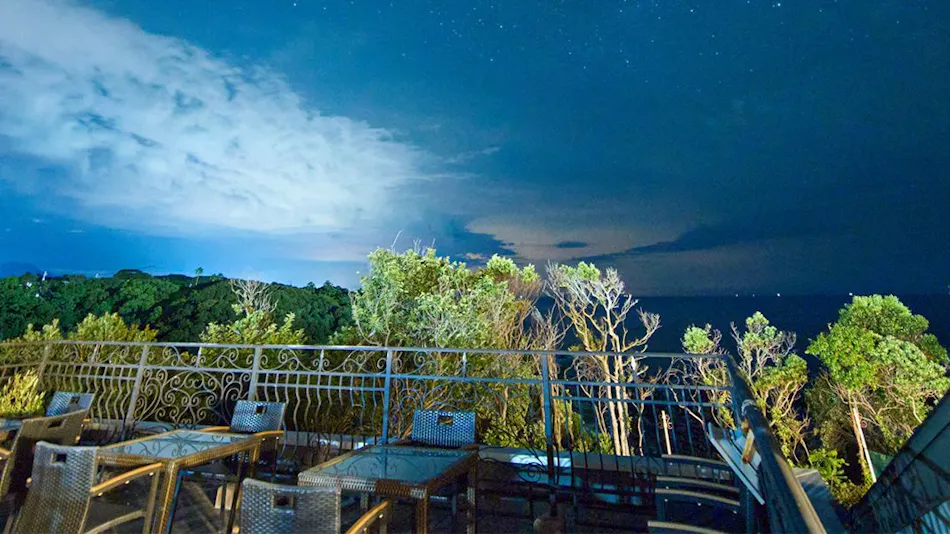 HOTEL HOLISTIC RESORT