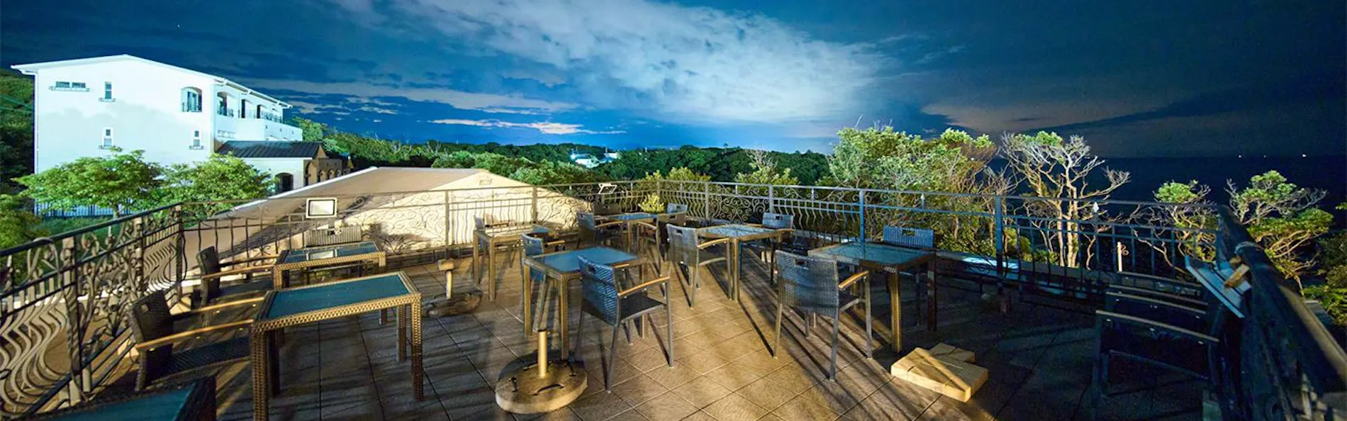 HOTEL HOLISTIC RESORT