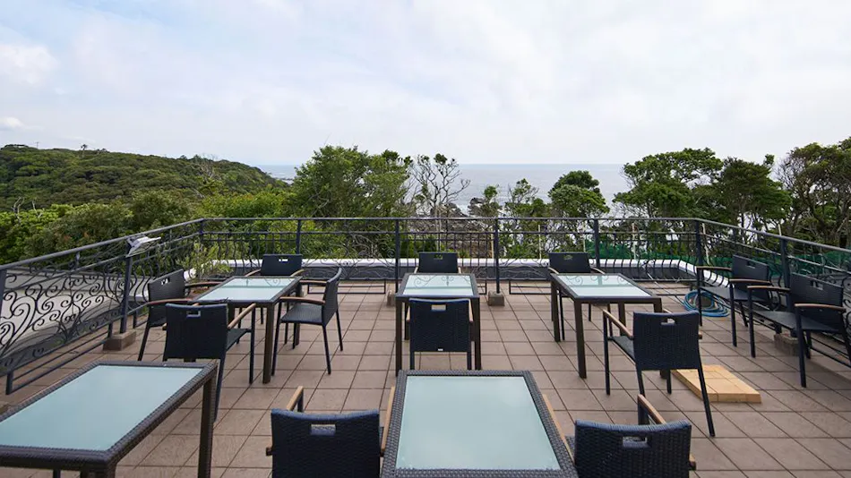 HOTEL HOLISTIC RESORT