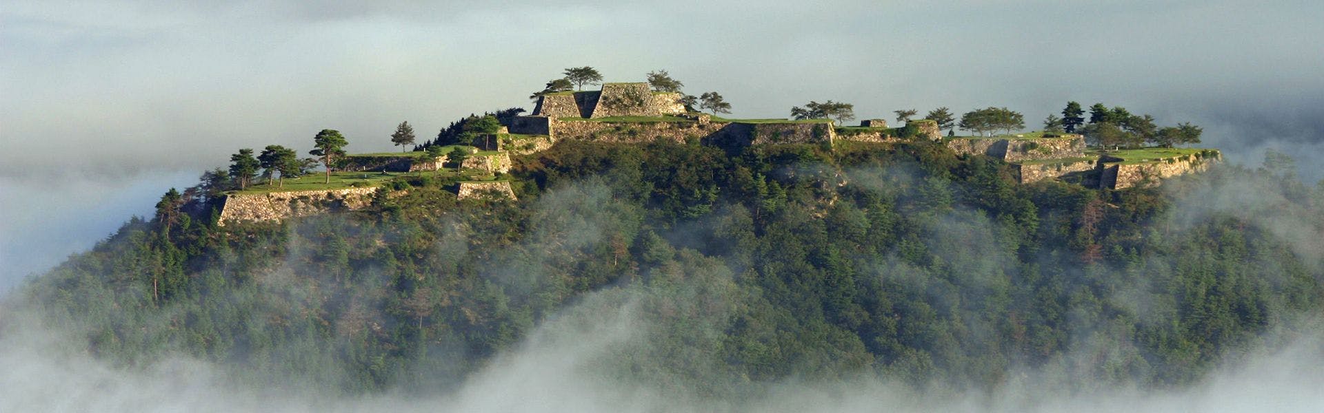 ซากปราสาททาเคดะ