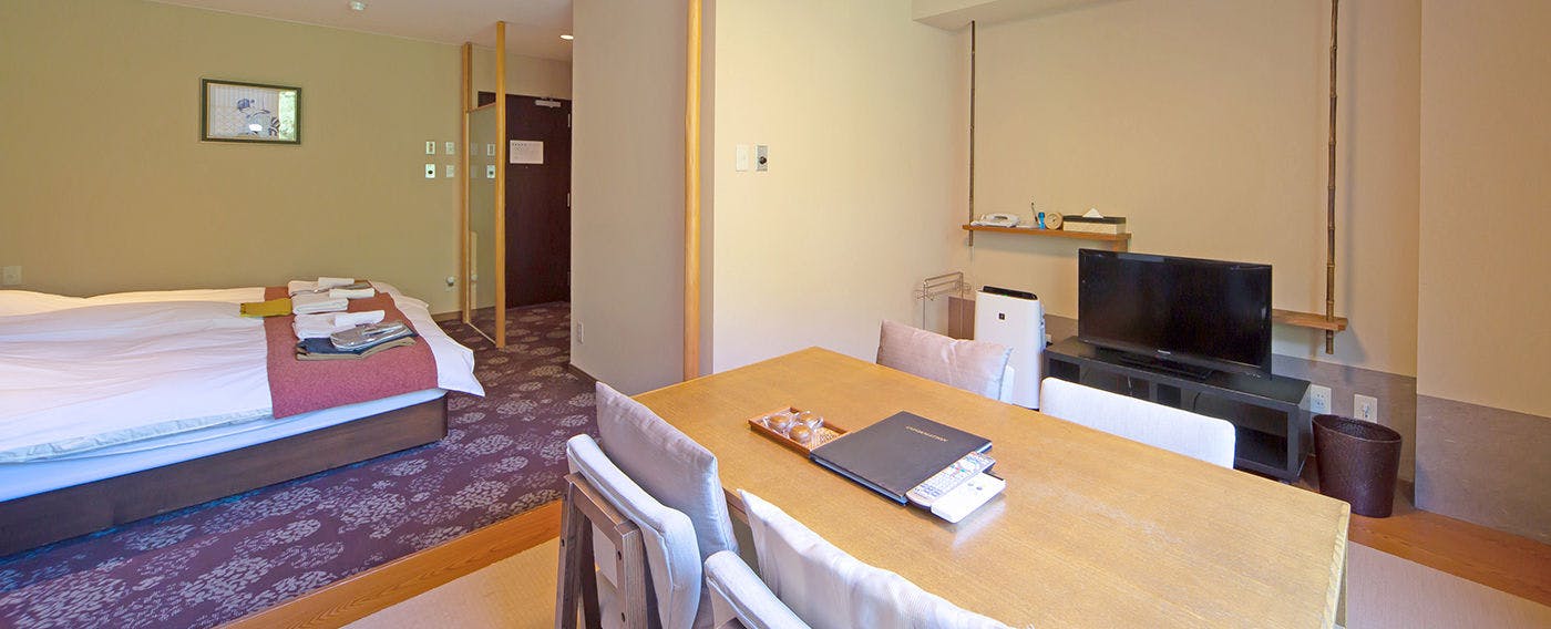 Hakone Nanase (Formerly Manatei Hakone)