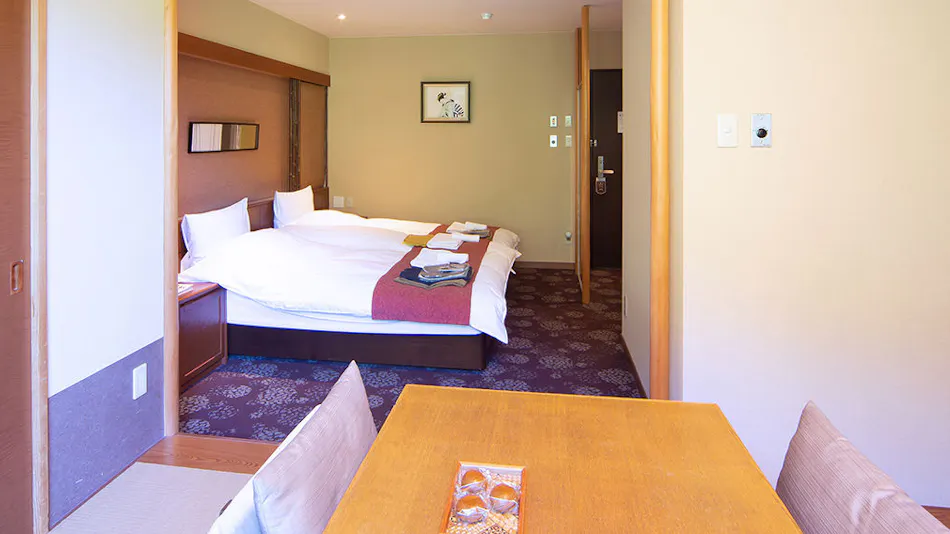 Hakone Nanase (Formerly Manatei Hakone)