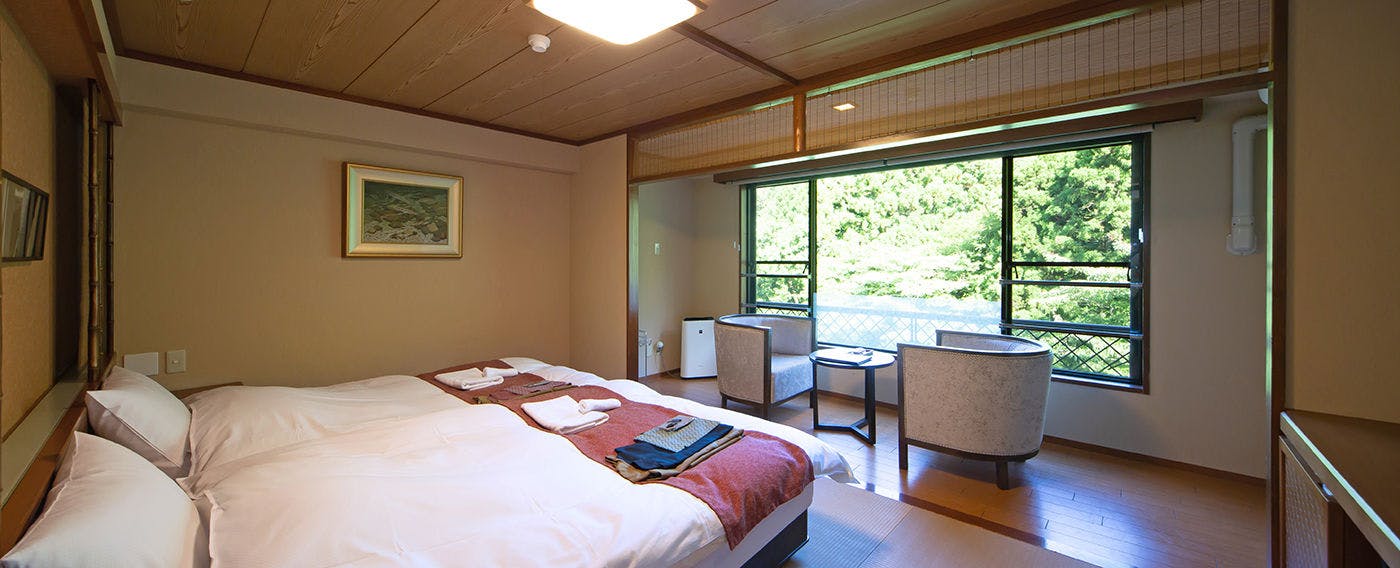 Hakone Nanase (Formerly Manatei Hakone)