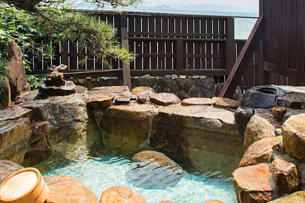 น้ำพุร้อน