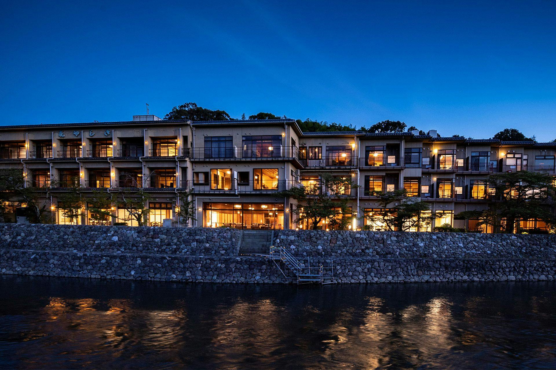 Hanayashiki Ukifune-en