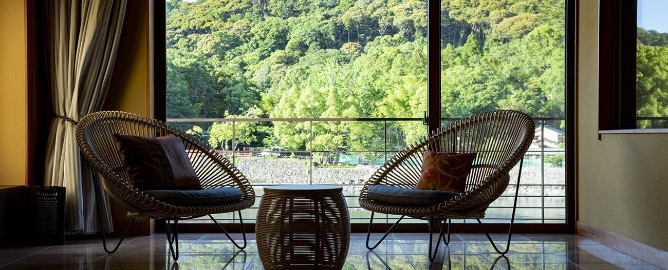 Kamar Twin Mewah dengan Pemandian Semi Terbuka * Contoh pemandangan dari kamar.