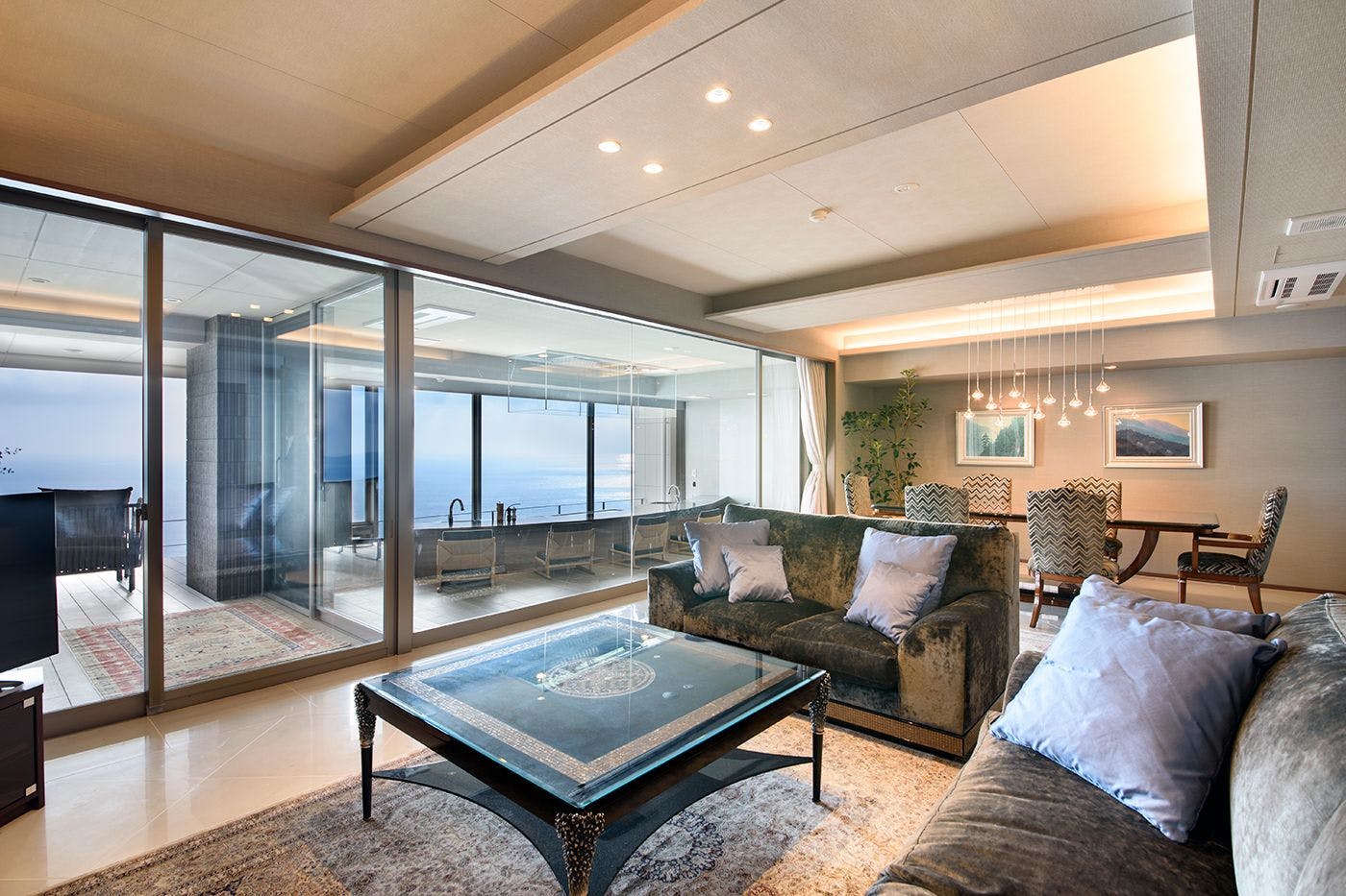 아타미 세카이에