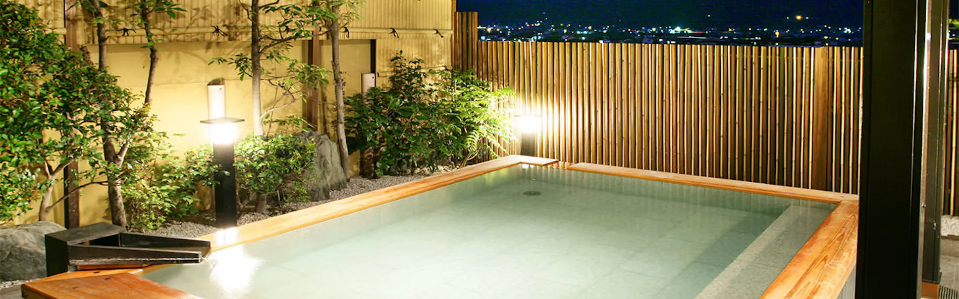 ほどあいの宿 六峰舘