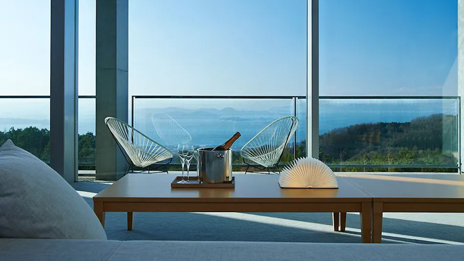 SETOUCHI RETREAT AONAGI by Onko Chishin