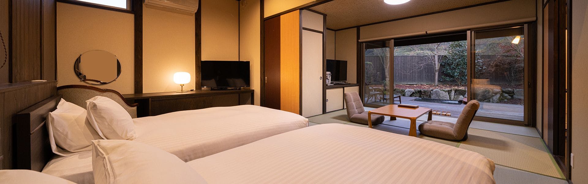 源泉掛け流し露天風呂付全室離れの宿　旅籠　彩くら