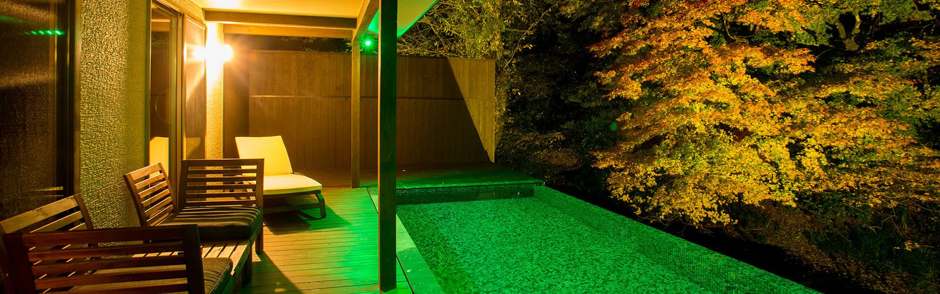 源泉掛け流し露天風呂付全室離れの宿 旅籠 彩くら