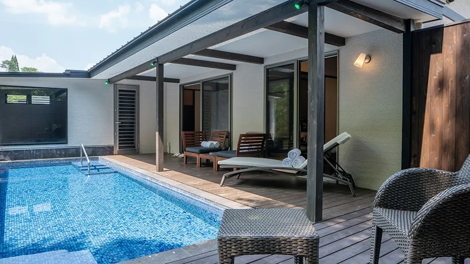 Ryokan Saikura: An Inn with Private Detached Rooms, Each Featuring an Open-Air Hot Spring Bath with Free-Flowing Spring Water