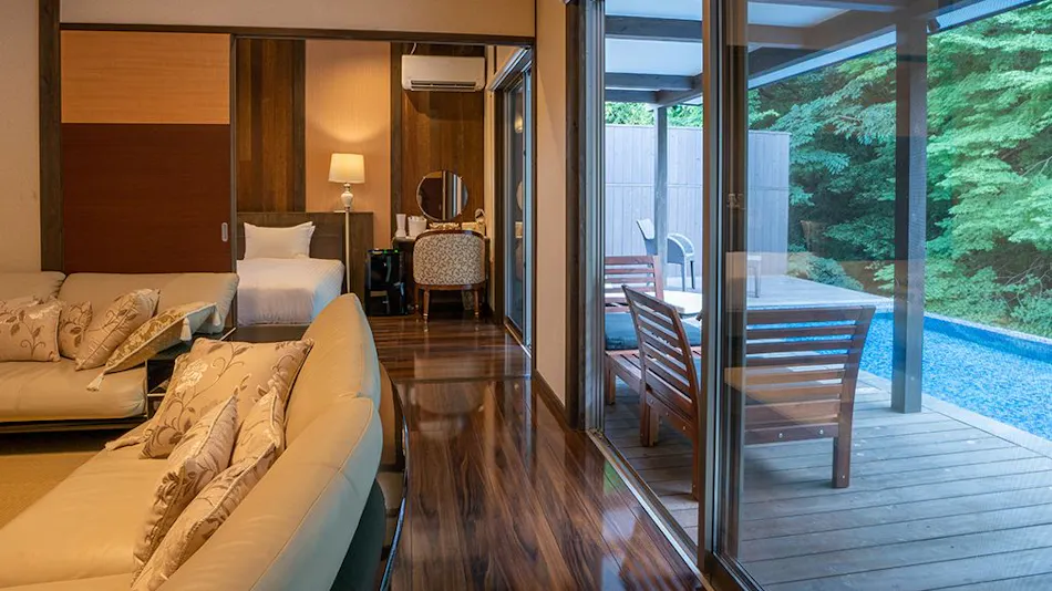 Ryokan Saikura: An Inn with Private Detached Rooms, Each Featuring an Open-Air Hot Spring Bath with Free-Flowing Spring Water