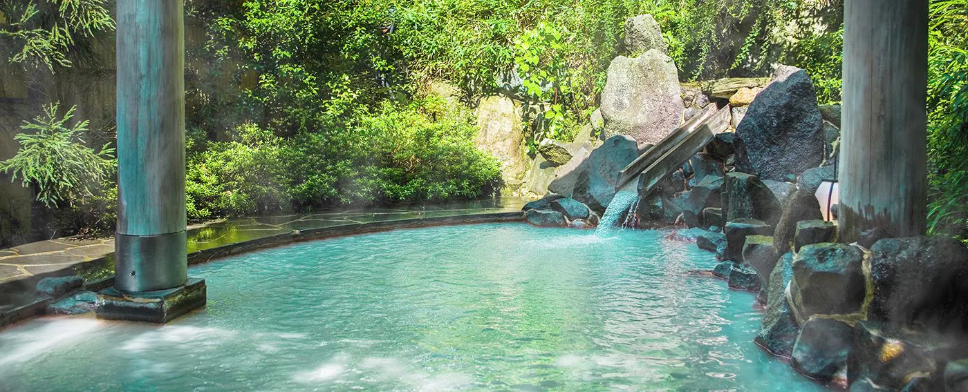 น้ำพุร้อนและอ่างอาบน้ำ