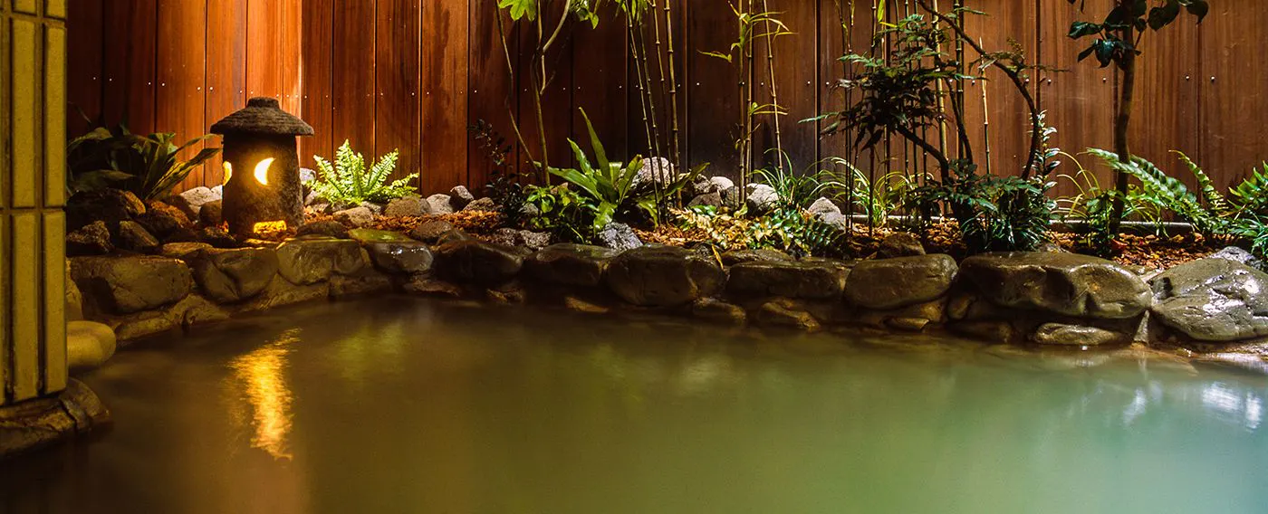 น้ำพุร้อนและอ่างอาบน้ำ