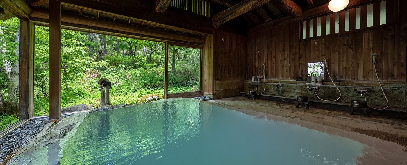 半露天風呂