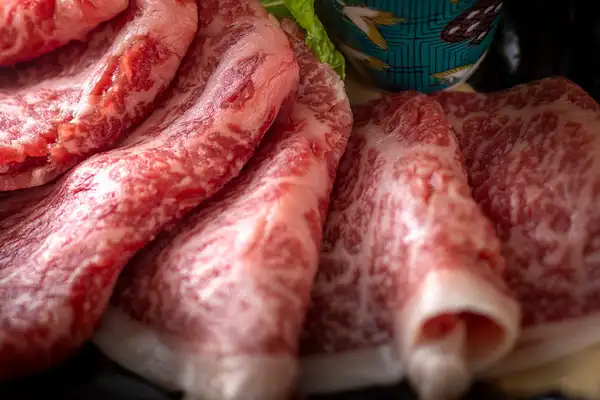 อาหารและเครื่องดื่ม