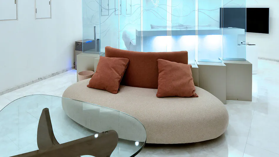 BREATH HOTEL