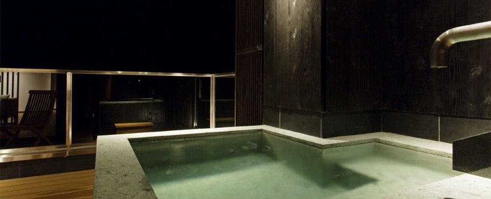 本館「峰」客室露天風呂