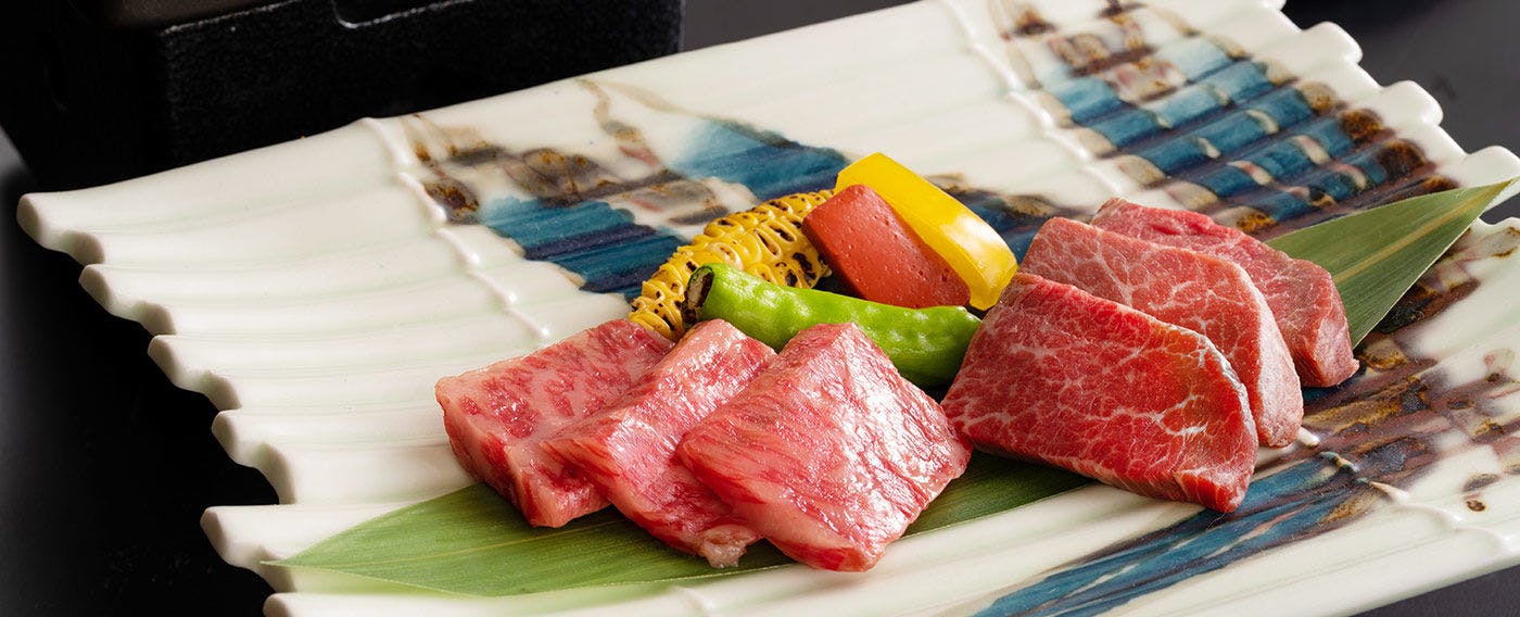 【Peningkatan Gred: Hidangan Daging Omi Bersertifikat】Kursus menggunakan "Daging Omi Bersertifikat" dengan gred A4 ke atas +5,000 yen (tidak termasuk cukai)