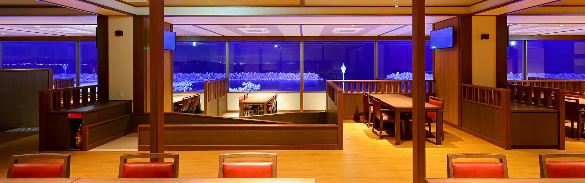 ダイニングレストラン