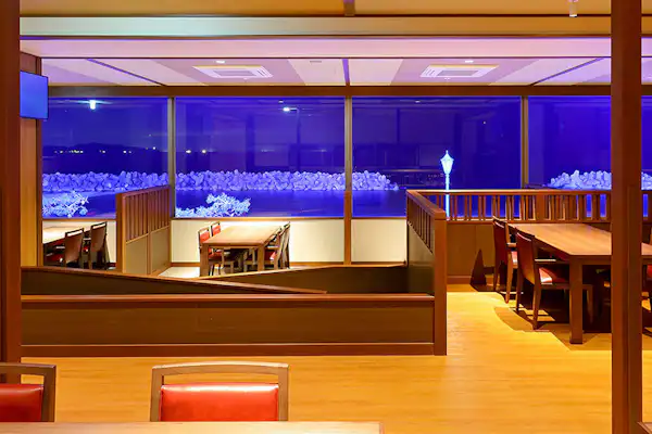 다이닝 레스토랑