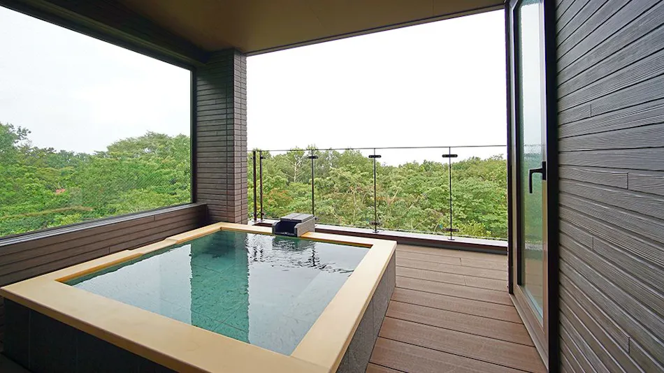 Izu Kogen Onsen Lucy Kiki: Enjoy In-Room Dining with Open-Air Bath