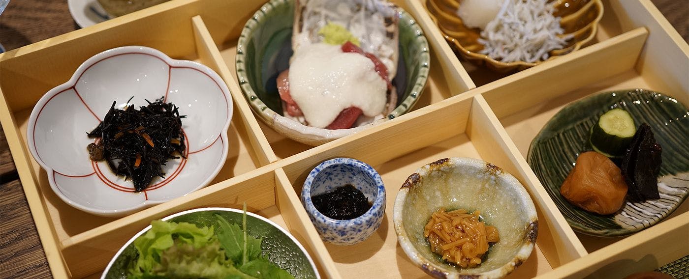 露天風呂付客室で愉しむお部屋食の宿 伊豆高原温泉 ルーシーキキ の空室状況を確認する 宿泊予約は 一休 Com